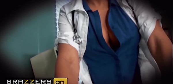  Four Stunning Horny Doctors Seduce And Fuck (Johnny Sins) Who Is The last Man O Earth - Brazzers